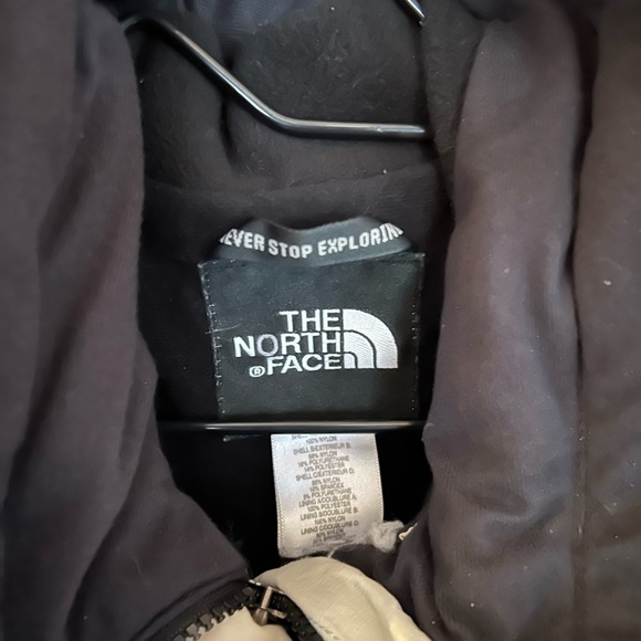 The North Face Black and Beige Jacket - Picture 3 of 13